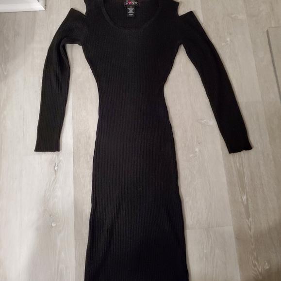 LU NYC Dresses & Skirts - COPY - 🌷Host Pick!🌷Super stretchy tight black dress
